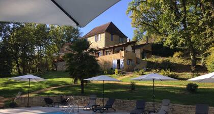 Comfortable cottage in beautiful estate with swimming pool