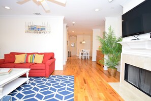 TV, peis og DVD-spiller