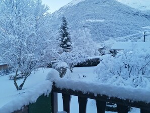 Property grounds - Beautiful, independent, quiet apartment (Luz-Saint-Sauveur)