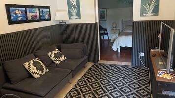 2 Schlafzimmer, BĂŒgeleisen/BĂŒgelbrett, kostenloses WLAN, BettwĂ€sche