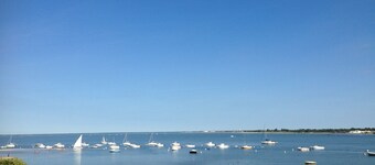 APARTMENT T3 FRONT OF THE SEA EXCEPTIONAL SITUATION ON THE BASIN OF ARCACHON