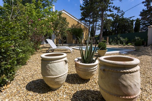 Charmante Villa mit Pool in Nähe des Zentrums von St Rémy de Provence 4-6pers