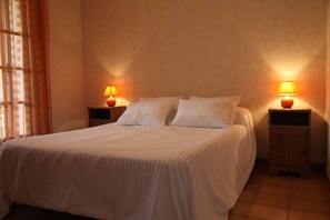 1 chambre, fer et planche à repasser, Wi-Fi