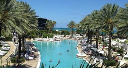 Fontainebleau Sorrento Oceanview Junior Suite with free parking