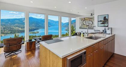 Upeat näkymät Mt Hoodin, rotkon ja Hoodjoen modernista vierastalostamme