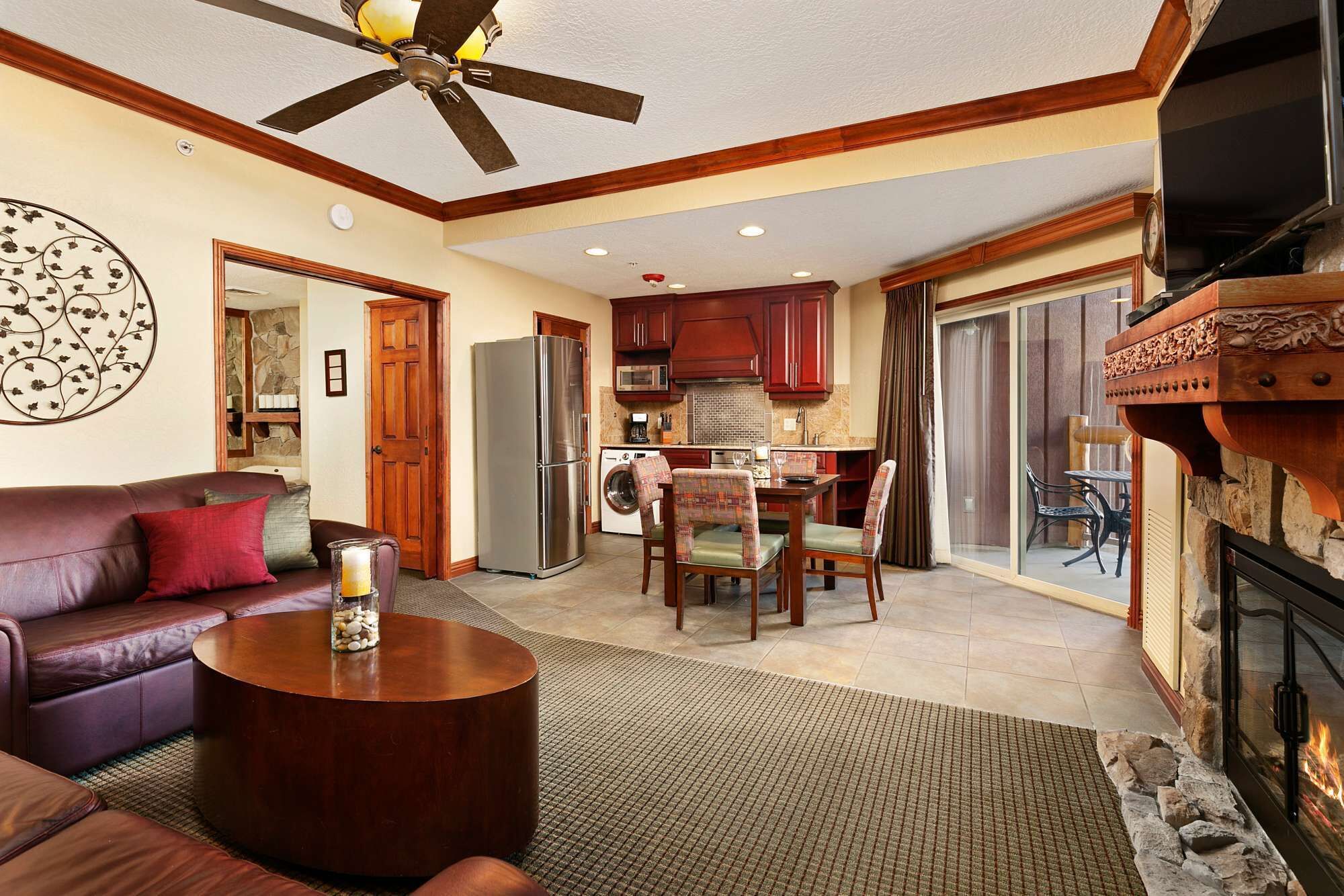 White Pines 1-Bedroom Deluxe Suite Located at Westgate Park City