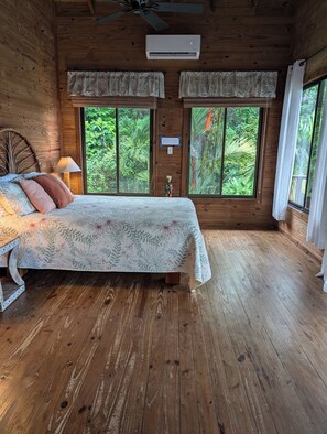4 bedrooms, pillow-top beds, in-room safe, desk