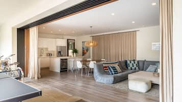 Smart TV, ping pong, books