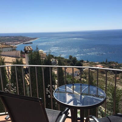 "Las Vistas": charm, comfort and breathtaking views