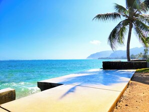 Accommodatie ligt op het strand, strandlakens