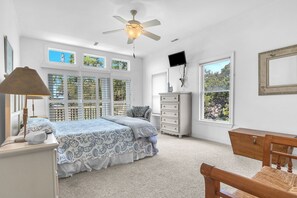 4 habitaciones, tabla de planchar con plancha, internet y ropa de cama 