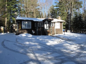 Exterior - White Lake, Otter Lake, Old Forge Area. Enjoy Our Adirondack Experience!! (Woodgate)