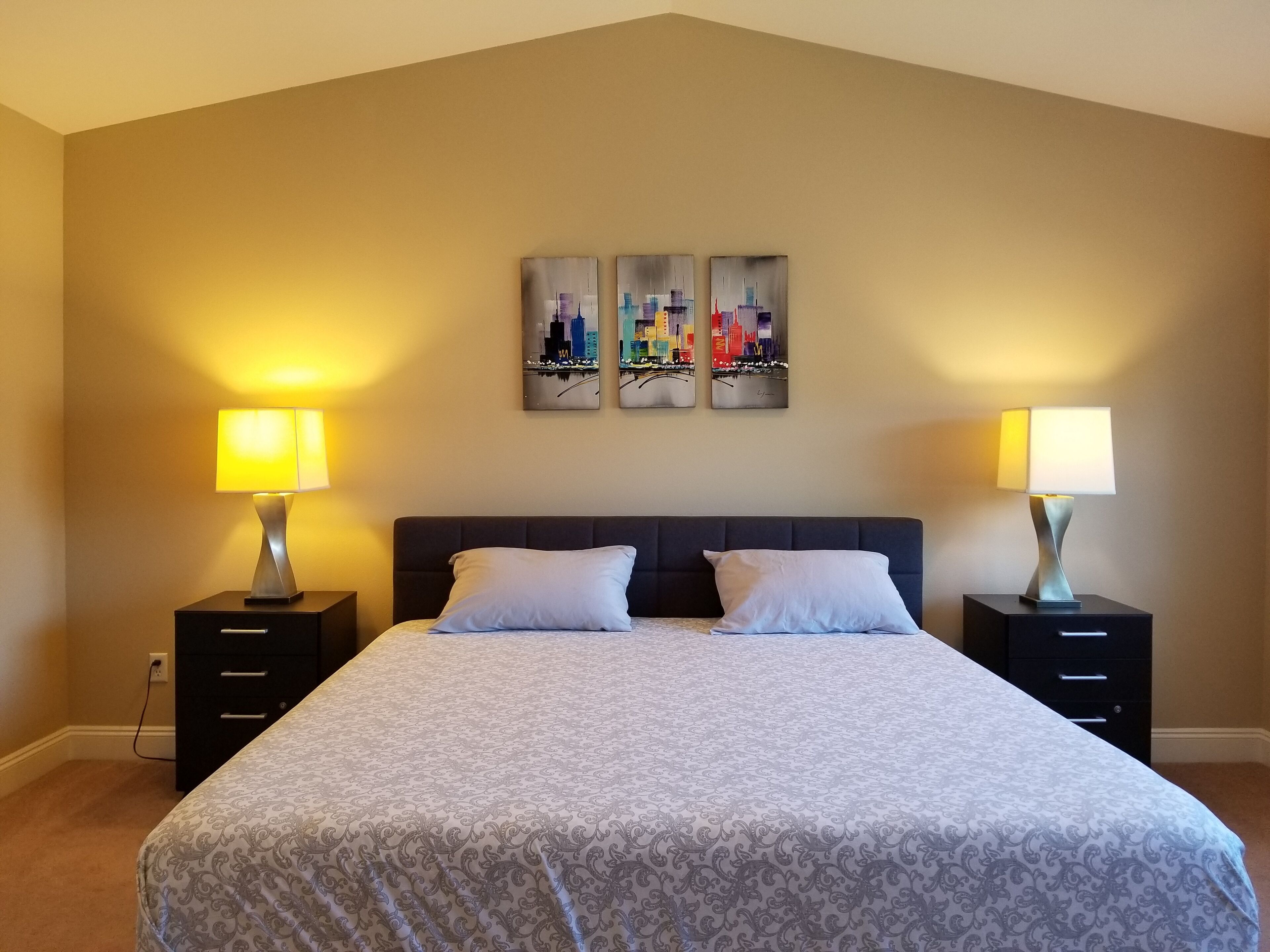 5 chambres, fer et planche à repasser, Wi-Fi gratuit, draps fournis