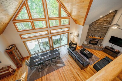 Relaxing Deep Creek Stay w/ Game Room