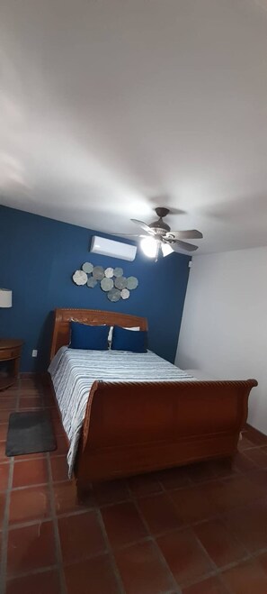 4 Schlafzimmer, Bügeleisen/Bügelbrett, WLAN, Bettwäsche