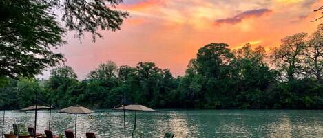 Enceinte de lâhĂ©bergement