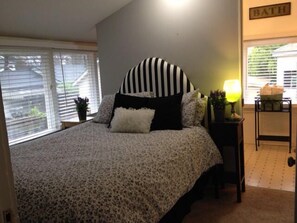 4 Schlafzimmer, Bügeleisen/Bügelbrett, kostenloses WLAN, Bettwäsche