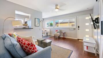 Smart-TV, leker og bøker