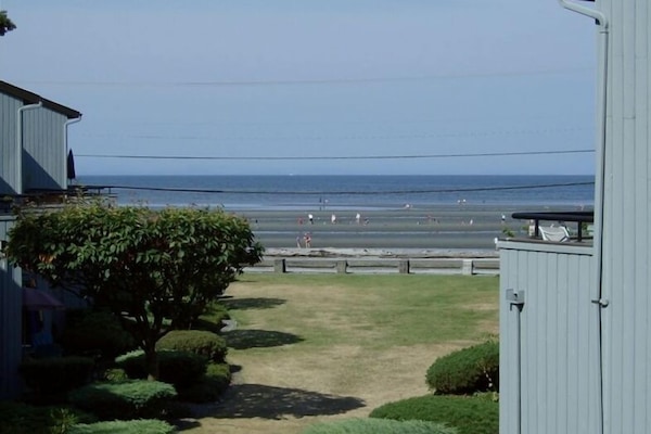 Welcome to Birch Bay, Washington State's premiere recreational beach