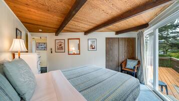 2 chambres, bureau, fer et planche Ă repasser, lit parapluie