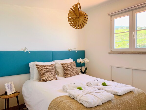 2 bedrooms, iron/ironing board, travel cot, WiFi