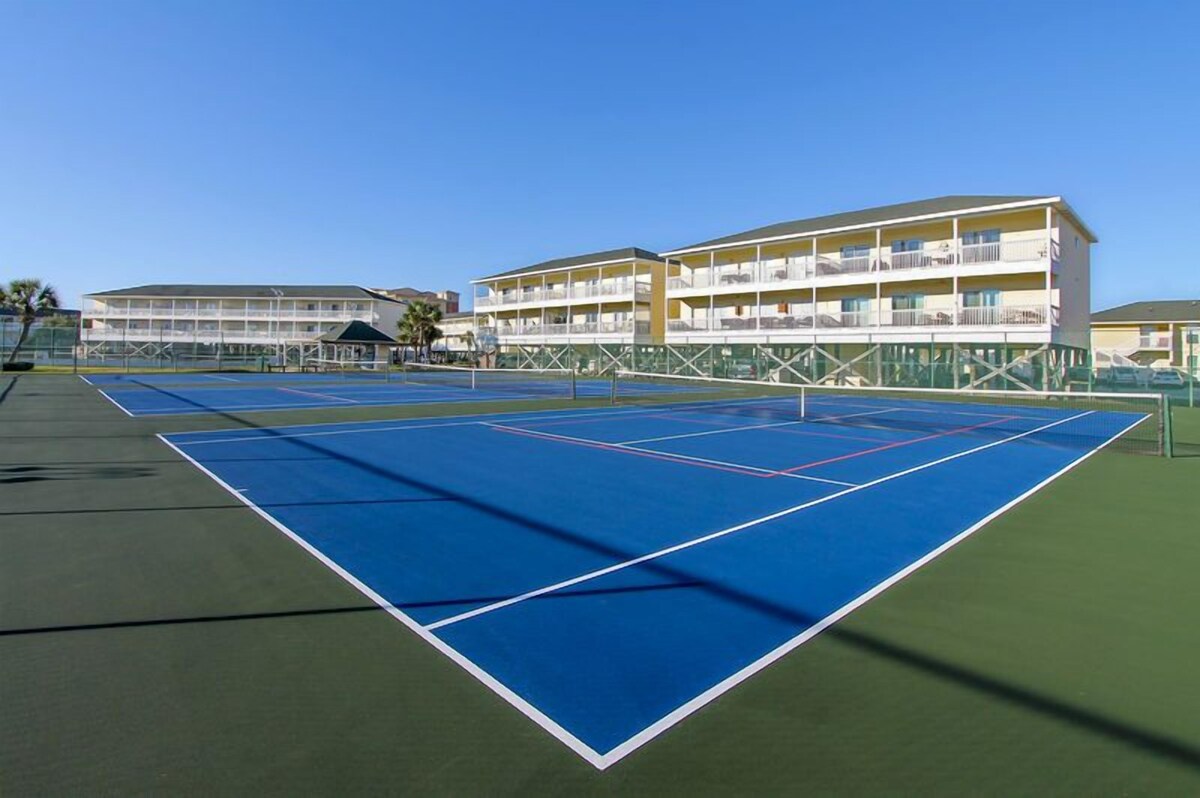 Photo 27 of Beachfront Private Beach Gated DESTIN Sandpiper Cove Unit 1154