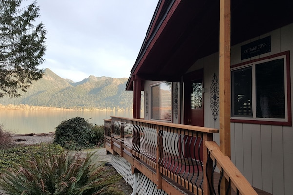 Entering the Driveway at Cottage Cove