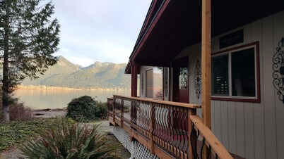 Lake Quinault Cottage Cove  Stay&Play" OR "Relax&Revive In Olympic National Park