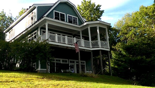 Exterior -  New Well Built Elegant Home on the Water 2 miles to Freeport, 9  to Portland! (South Freeeport)