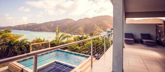 Brand New- Romantic, Fully Loaded Relaxing 2 Bedroom for 1 or 2 Couples