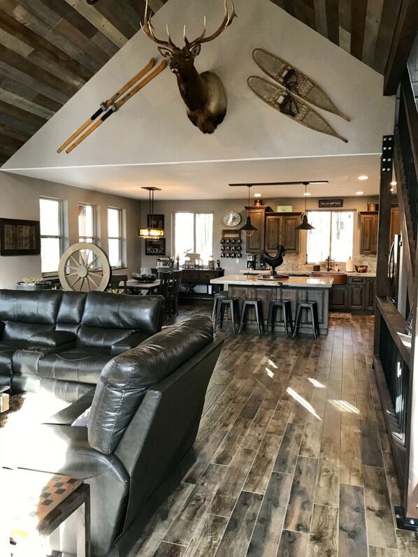 Smart TV, fireplace, video games, DVD player