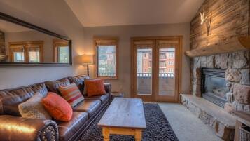 Smart TV, fireplace, foosball, books