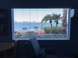 Interior - Waterfront Condo With Spectacular View (Treasure Island)