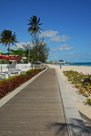 Beach - Unwind in Style at our Island Oasis! (Black Rock)