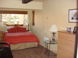 3 chambres, Wi-Fi gratuit, draps fournis