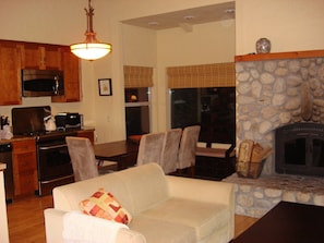 Smart TV, fireplace, DVD player, foosball - 4 minute Walk to Canyon Lodge from Luxury Remodeled Ski Condo at Chamonix #83 (Mammoth Lakes)