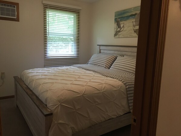 2 bedrooms, free WiFi, bed sheets, wheelchair access