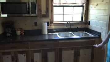 Fridge, microwave, coffee/tea maker, toaster