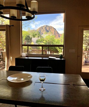 Dining - West Sedona 4BR luxury home on private half acre w/ Hot Tub & Red Rock Mt Views! (Sedona)