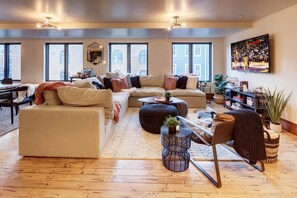 TV, fireplace, offices