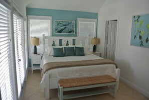 3 chambres, fer et planche à repasser, Wi-Fi, draps fournis