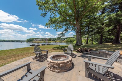 Architectural Gem w/ Dock & Dock Slip