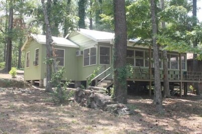 WATERFRONT House in Peaceful Cove w/ Great Fishing