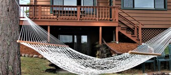 ĂskettĂ€in uusittu duplex PienellĂ€ St. Germain Lake!