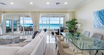 Prime Residence #6 on 7 Mile Beach, High-End Ground Floor Beachfront Condo