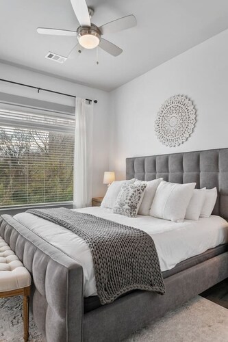 Upscale 4BR on Music Row near 12th S/Gulch/Broadwy