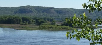 2 Bedroom Cabin Fantastic Mississippi River View