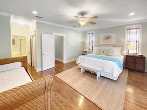 3 chambres, fer et planche à repasser, Wi-Fi gratuit, draps fournis