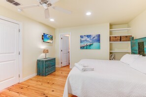 4 bedrooms, iron/ironing board, free WiFi, bed sheets