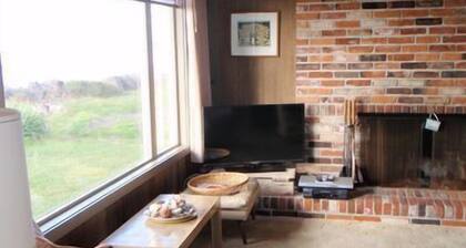 Ed & Gloria's - Oceanfront